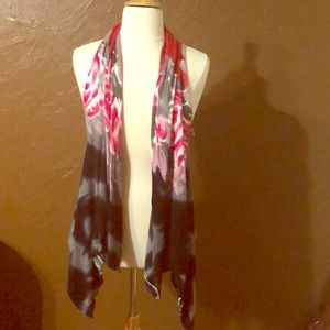 Beautiful and Artsy Floral Tunic Vest